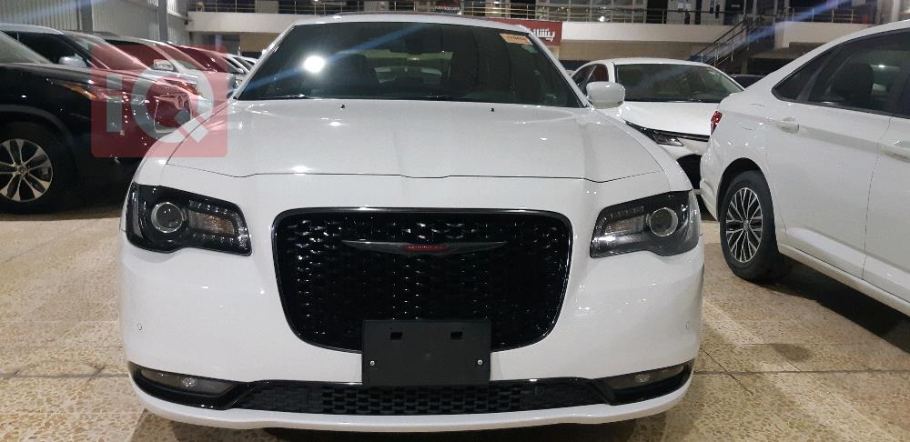 کرایسلەر 300